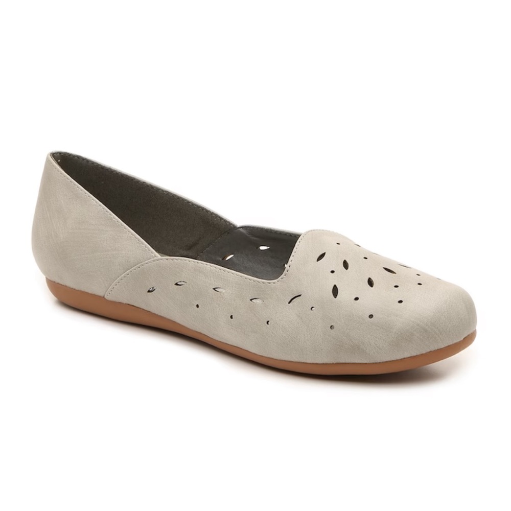 Bellini Marshmallow Gray Faux Leather Flats Woman’s 10M